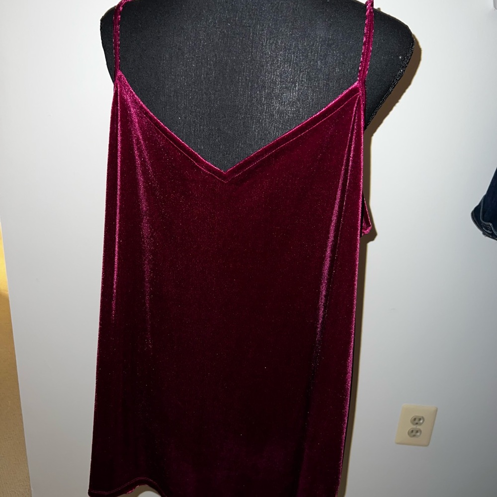💕 old Navy Velvet Raspberry Tank Size XXL - Picture 2 of 3